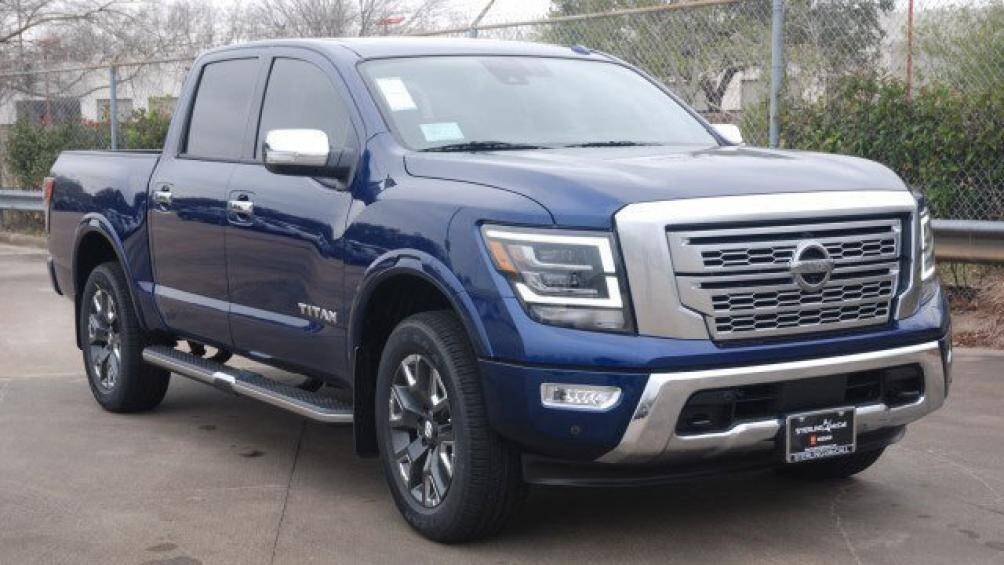 5. Nissan Titan Platinum Reserve 2021 (giá khởi điểm: 55.490 USD)