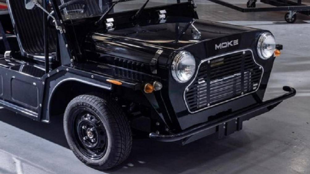 Ở biến thể chạy điện này, nhà sản xuất đã sử dụng các tấm ốp thân vỏ bằng nhôm nhằm giảm đáng kể trọng lượng