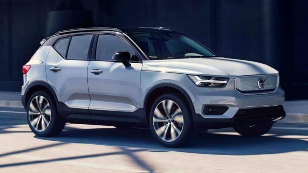 10. Volvo XC40 2021