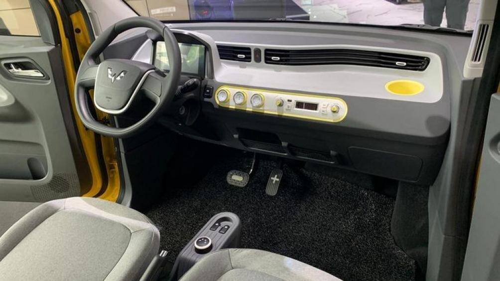 Tại thị trường Trung Quốc, xe có thể chạy được 120 km nếu dùng pin 9,2 kWh hoặc 170 km nếu dùng pin 13,8 kWh