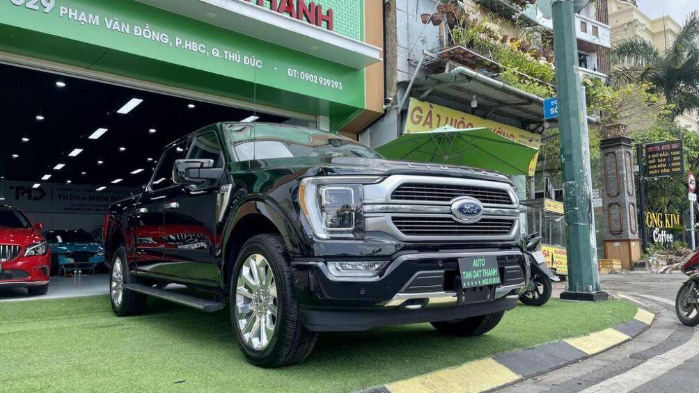 Mới đây, phiên bản đặc biệt của Ford F-150 đã được một doanh nghiệp tư nhân nhập khẩu với giá chào bán 5,2 tỷ đồng