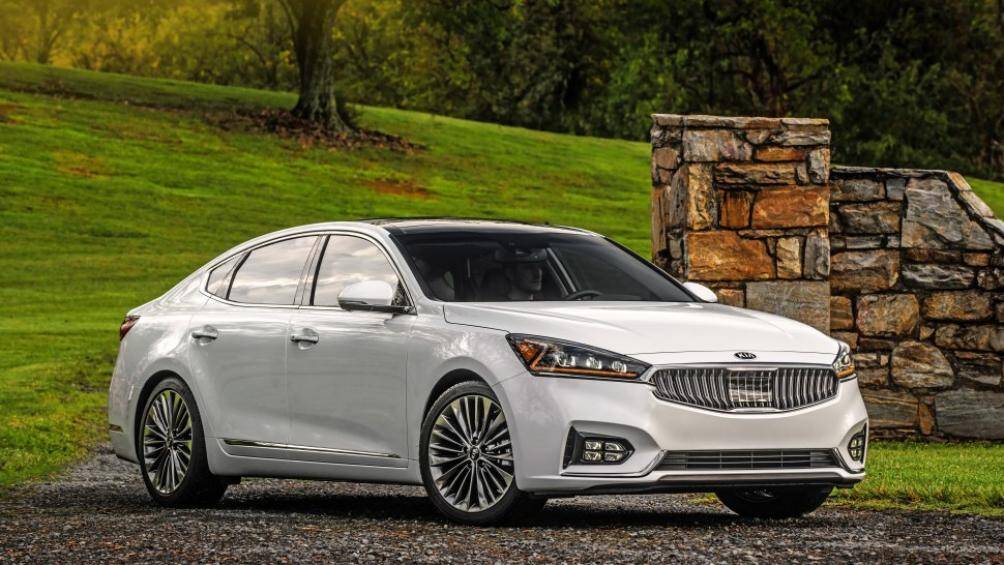 2. Kia Cadenza