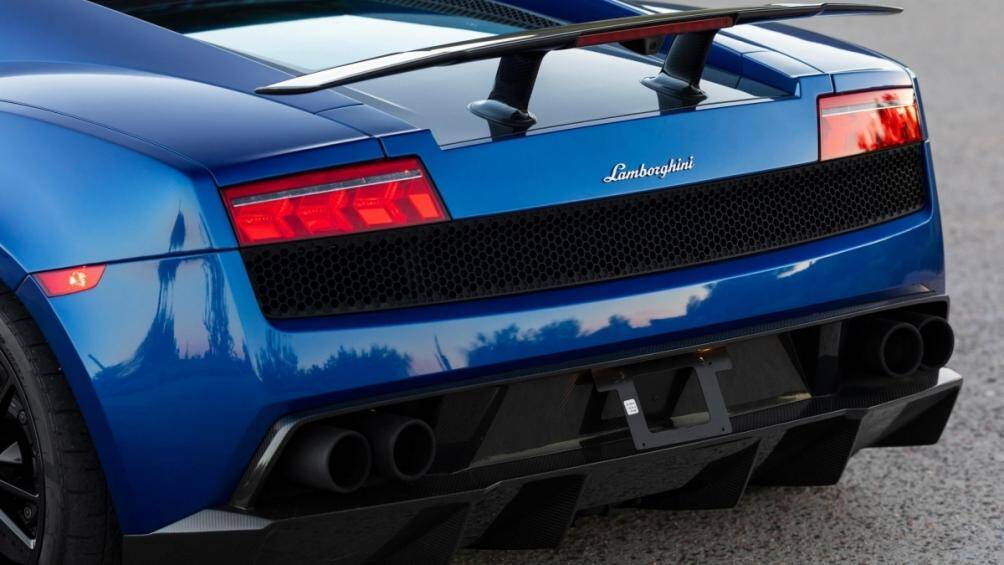 Ở thời điểm năm 2011, nó có mức giá tiêu chuẩn 237.000 USD (5,39 tỷ đồng) nhưng giá thực tế lên tới 291.490 USD (6,61 tỷ đồng)