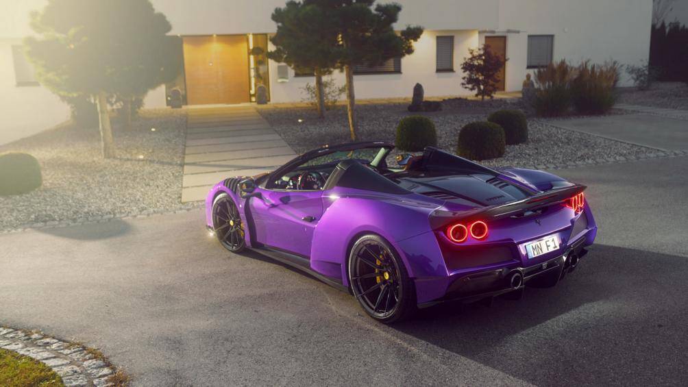 Mẫu xe này có khả năng tăng tốc từ 0 - 100 km/h chỉ trong vòng 2,6 giây, đạt tốc độ tối đa 340 km/h