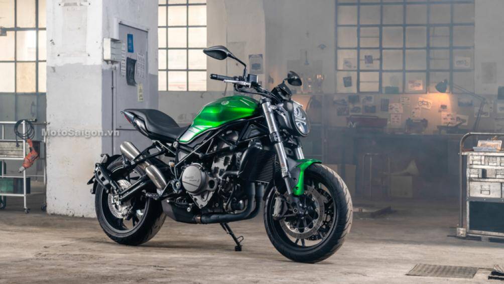 10. Benelli 752 S (giá: 11.990 USD)