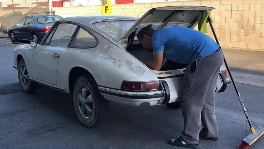 Được giới thiệu lần đầu vào năm 1964, Porsche 911S đã được duy trì sản xuất trong gần 60 năm mà không hề từ bỏ thiết kế nguyên bản