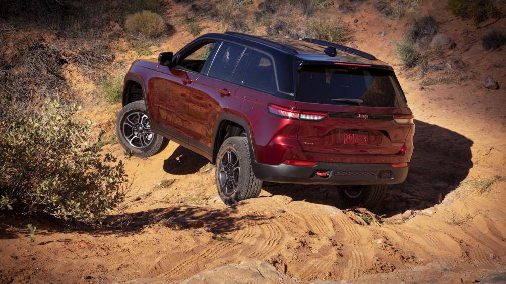 Phiên bản được trang bị động cơ V8 có sức kéo lên tới 3.265 kg, còn phiên bản V6 có sức kéo ở mức 2812 kg