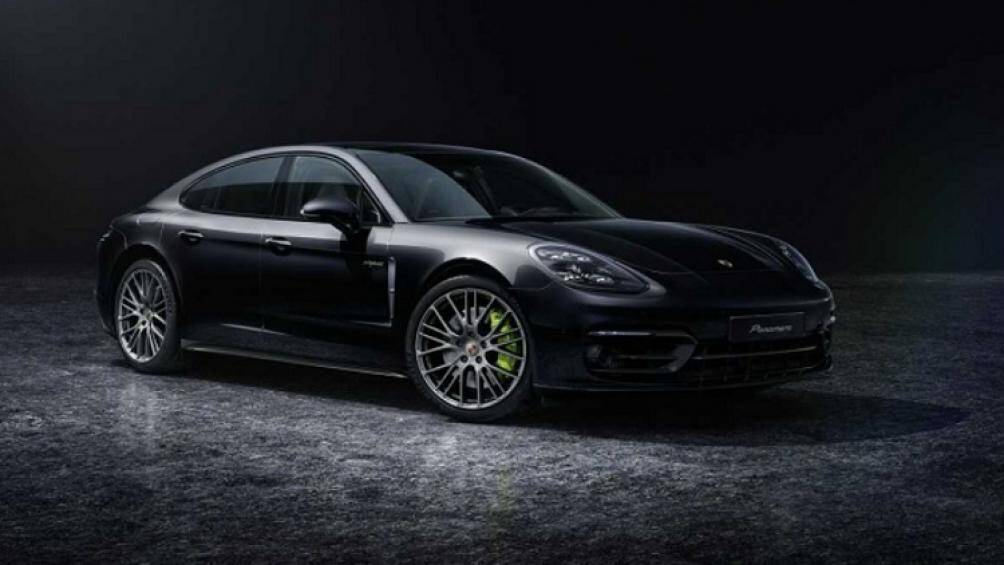 Porsche vừa ra mắt phiên bản Panamera Platinum Edition giúp cho chiếc sedan coupe hạng sang này có thêm điểm nhấn đặc biệt