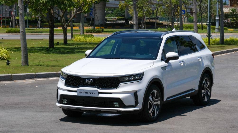 4. Kia Sorento (doanh số: 5.363 chiếc)