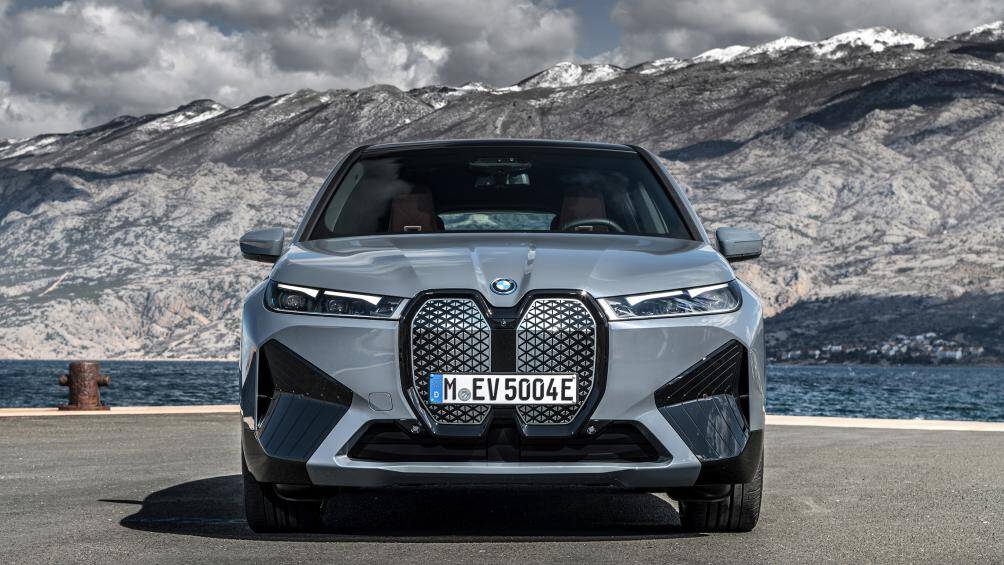9. BMW iX 2022