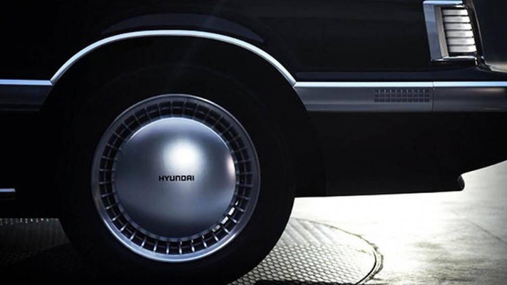 Hyundai đã chọn hệ thống chiếu sáng màu đồng vì nó thường được sử dụng trong các thiết bị âm thanh cổ điển