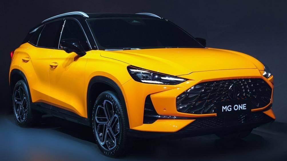 Giá xe MG One dao động từ 111.100 - 138.900 Nhân dân tệ (389 - 486 triệu đồng) cho 3 phiên bản là tiêu chuẩn, Startup và Advanced