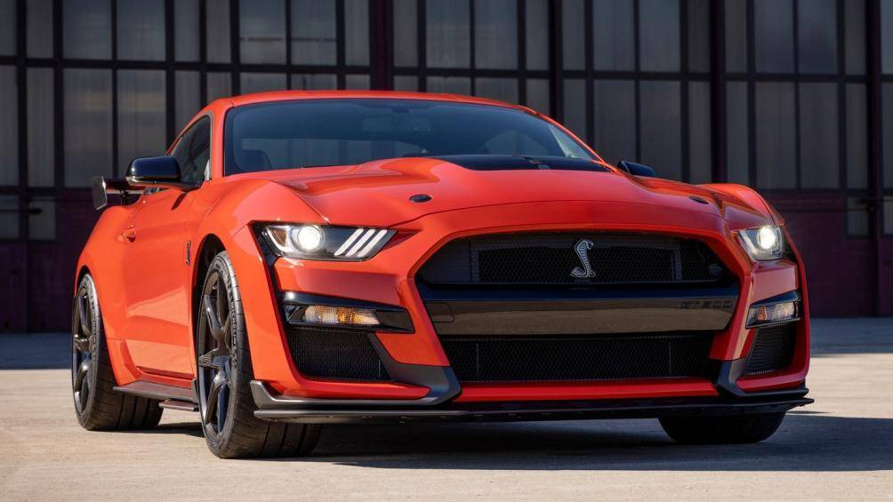 Ngoài phiên bản Heritage Edition, Ford còn bổ sung thêm màu sơn cam cho Mustang Shelby GT500