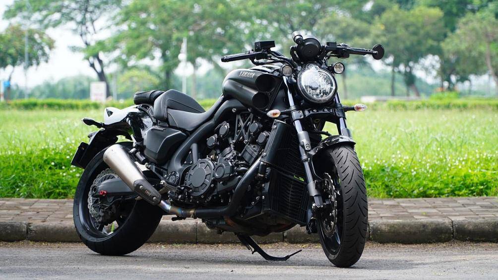 2. Yamaha VMax