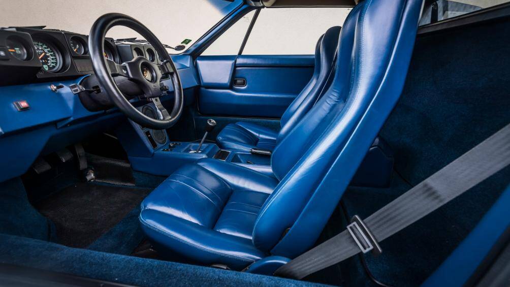 Khoang nội thất của Jalpa được hoàn thiện theo phong cách sang trọng với nhiều chi tiết được bọc da cao cấp