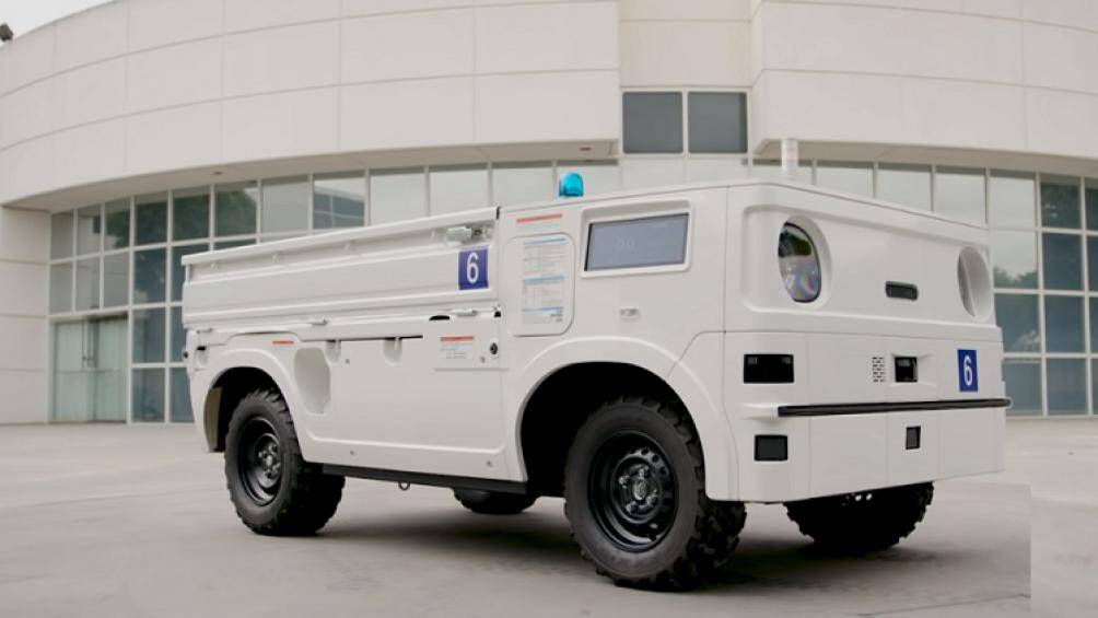 Sử dụng c&aacute;c thiết bị cảm biến, GPS, radar, camera, những chiếc AWV phải tự điều hướng qua c&aacute;c điểm xuất ph&aacute;t v&agrave; cung cấp vật liệu đến đ&uacute;ng chỗ