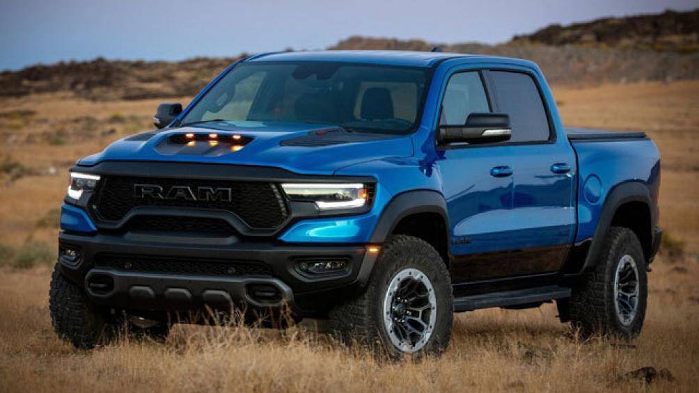 2. Ram 1500 TRX 2021 (mức tiêu thụ nhiên liệu ở đường cao tốc: 18,09 lít/100 km)