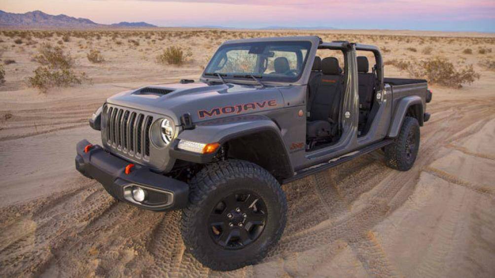 7. Jeep Gladiator Mojave 2020 (mức tiêu thụ nhiên liệu ở đường cao tốc: 15,68 lít/100 km)