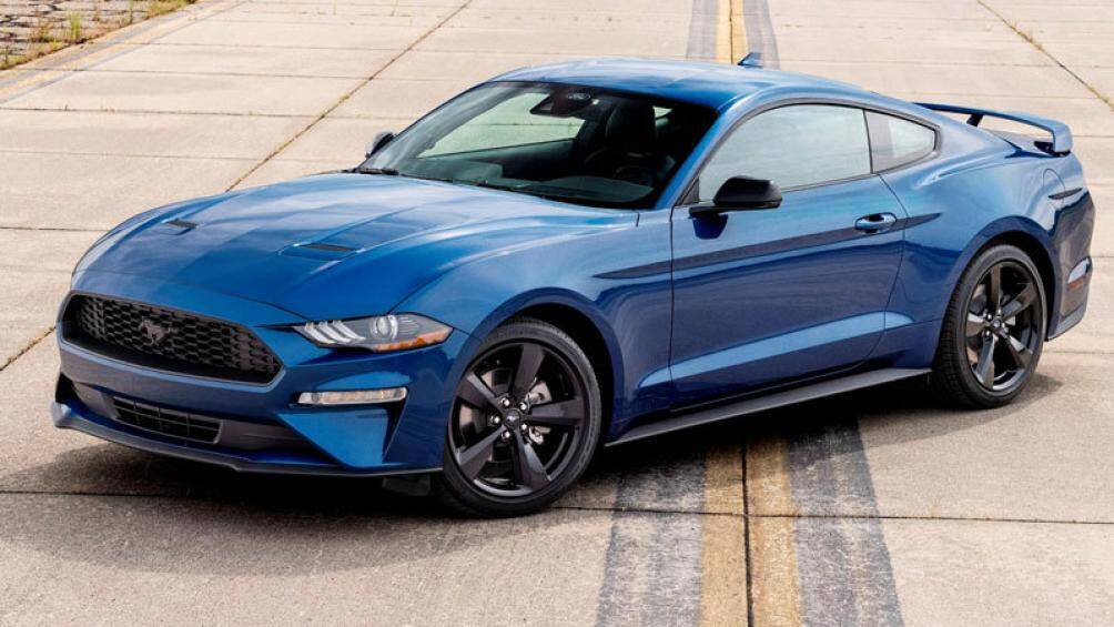 3. Ford Mustang 2021 (giá khởi điểm: 27.205 USD)