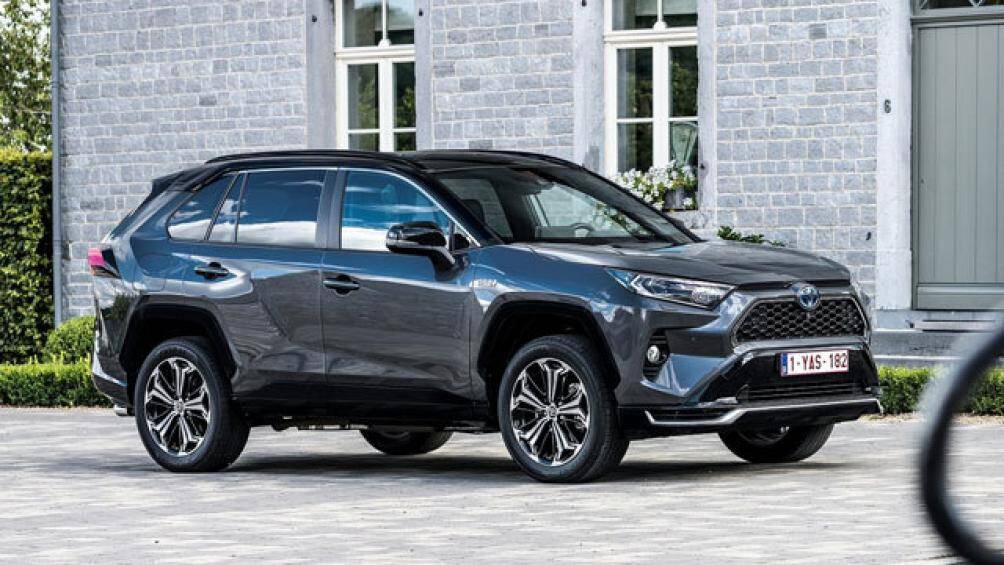 1. Toyota RAV4 (doanh số: 707.229 chiếc)