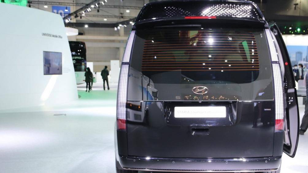 Thứ hai là động cơ Smartstream 3.5L chạy bằng khí gas hóa lỏng (LPG) với công suất tối đa 268 mã lực