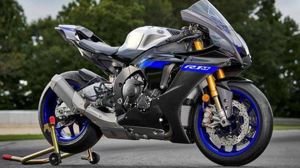 6. Yamaha YZF-R1M 2022