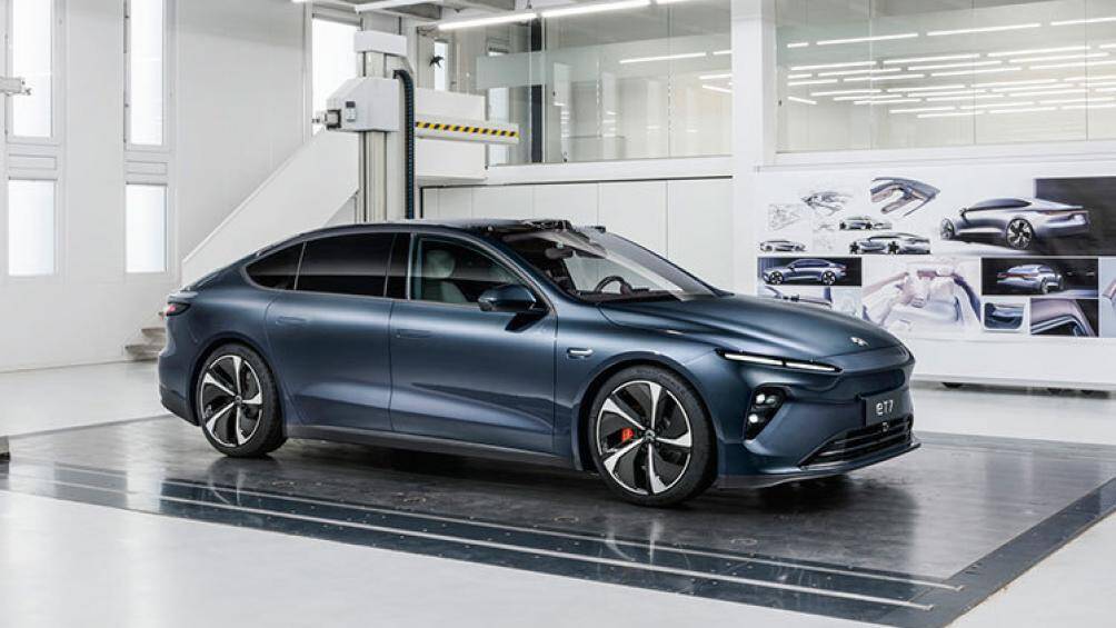 Phiên bản sản xuất của mẫu xe điện cao cấp NIO ET7 2022 vừa được trình làng tại Triển lãm Ô tô Quảng Châu 2021