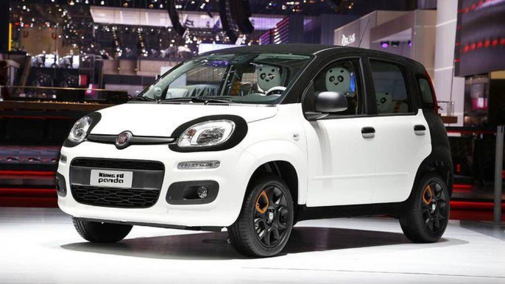 1. Fiat Panda (doanh số: 8.815 chiếc)