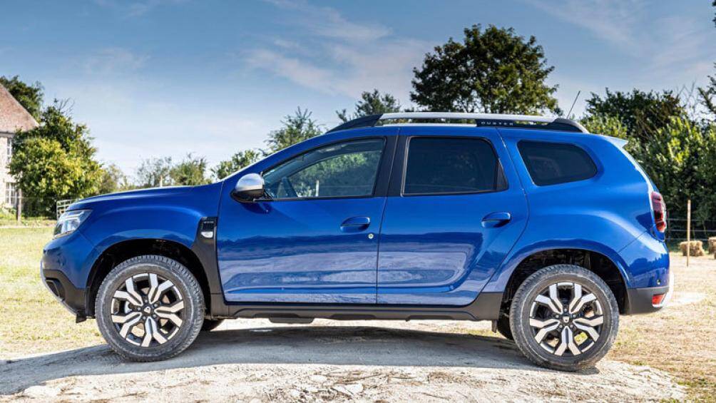 3. Dacia Duster (doanh số: 2.994 chiếc)