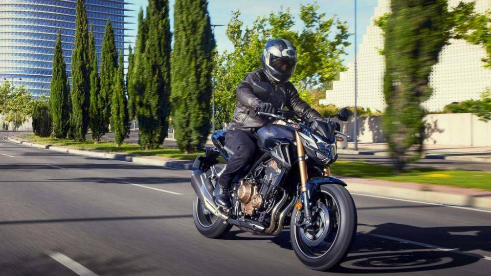 7. Honda CB500F ABS 2022