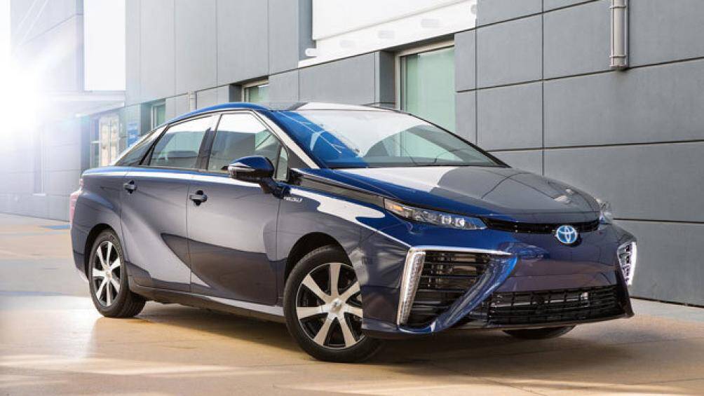 5. Toyota Mirai thế hệ 1