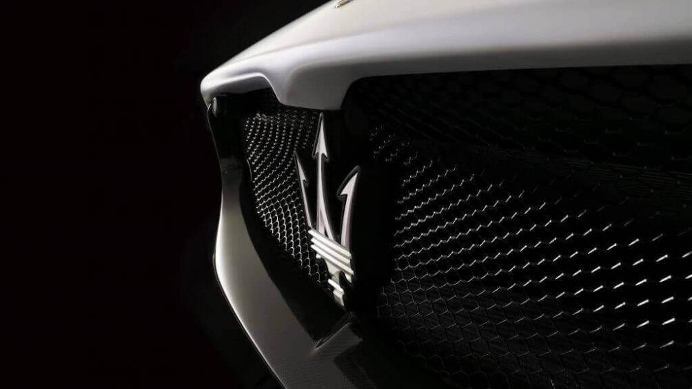 Cụm lưới tản nhiệt, cản trước và đèn chiếu sáng Maserati MC20 mới mang đường nét đặc trưng của Maserati