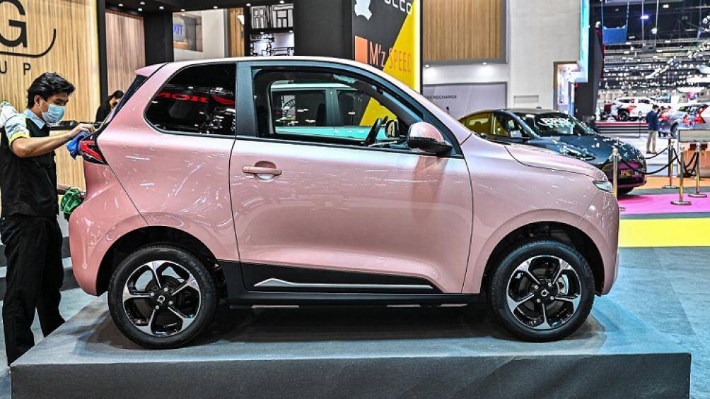 Ở phiên bản L, Pocco DD dùng cụm pin lithium-ion 10,3 kWh nên có phạm vi hoạt động sau khi sạc đầy pin là 128 km