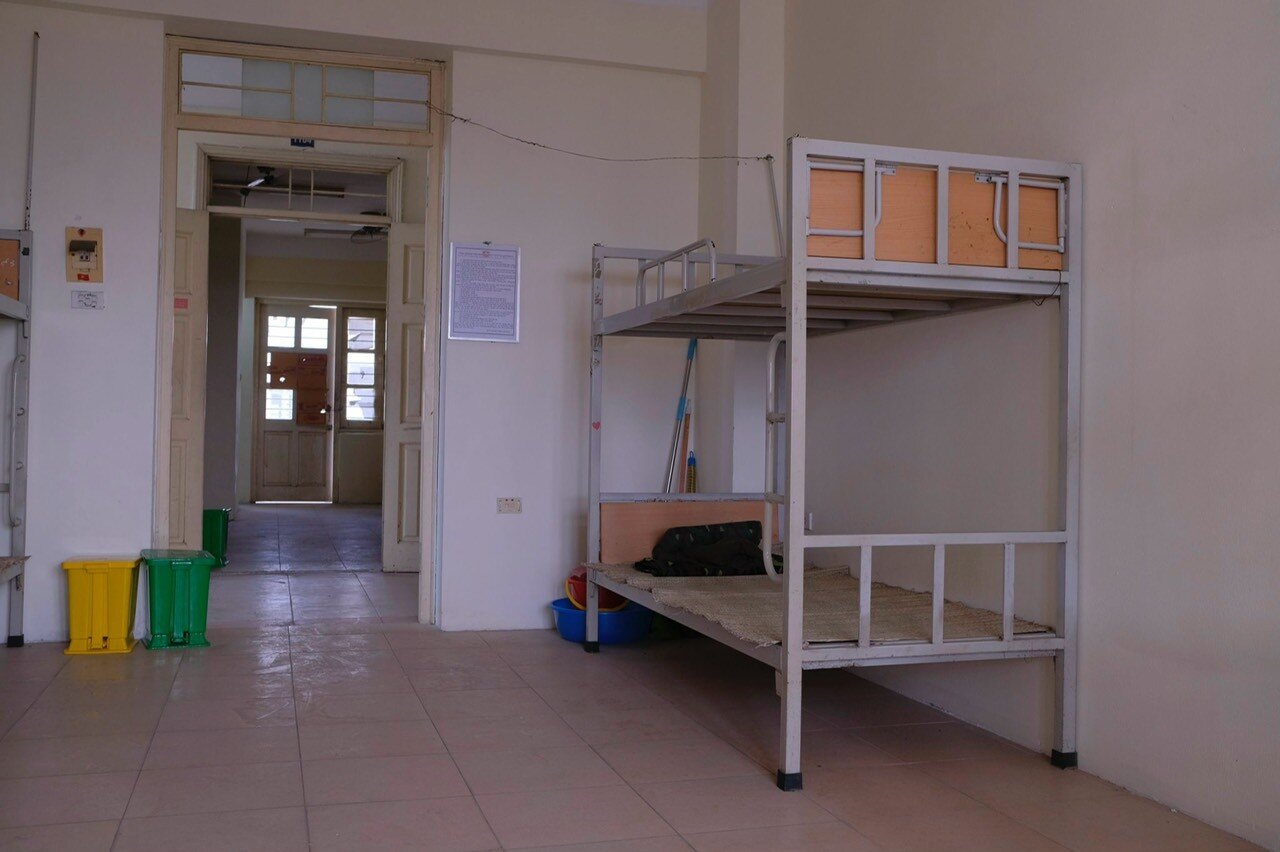 Theo thống kê của Trung tâm Kiểm soát Bệnh tật (CDC) Hà Nội, tính đến 18h ngày 13/12, quận Đống Đa hiện dẫn đầu toàn thành phố về số ca Covid-19 với 2.341 ca.