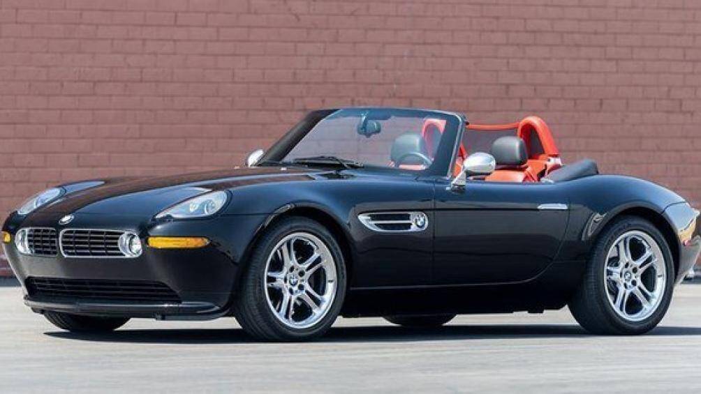 6. BMW Z8: Mẫu xe có thiết kế độc đáo với sự pha trộn giữa sự cổ điển và hiện đại. Chiếc xe được coi là đẹp nhất trong 20 năm qua