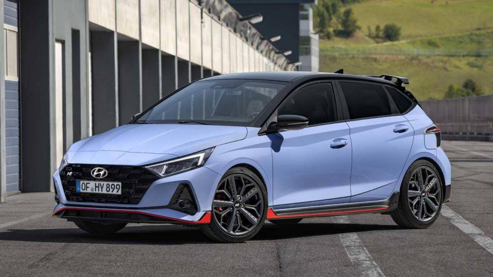 10. Hyundai i20N: Trong năm 2021, i20N đã giành được giải thưởng Xe hiệu suất của năm và Xe hơi của năm do chương trình truyền hình Top Gear trao tặng
