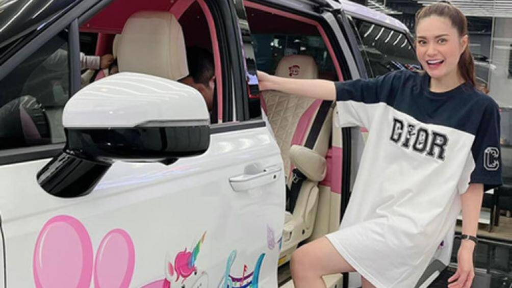 Trong có khoảng 300 triệu đồng được chủ nhân bỏ ra để độ nội thất cho xe theo ý thích của con gái