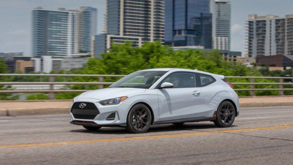 4. Hyundai Veloster Turbo R-Spec