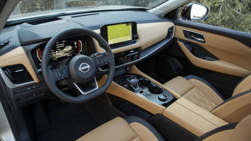 1. Nissan Rogue 2021: Đây là chiếc xe gia đình rộng rãi với những nét chấm phá tinh tế bên trong, giá bán từ 27.225 USD