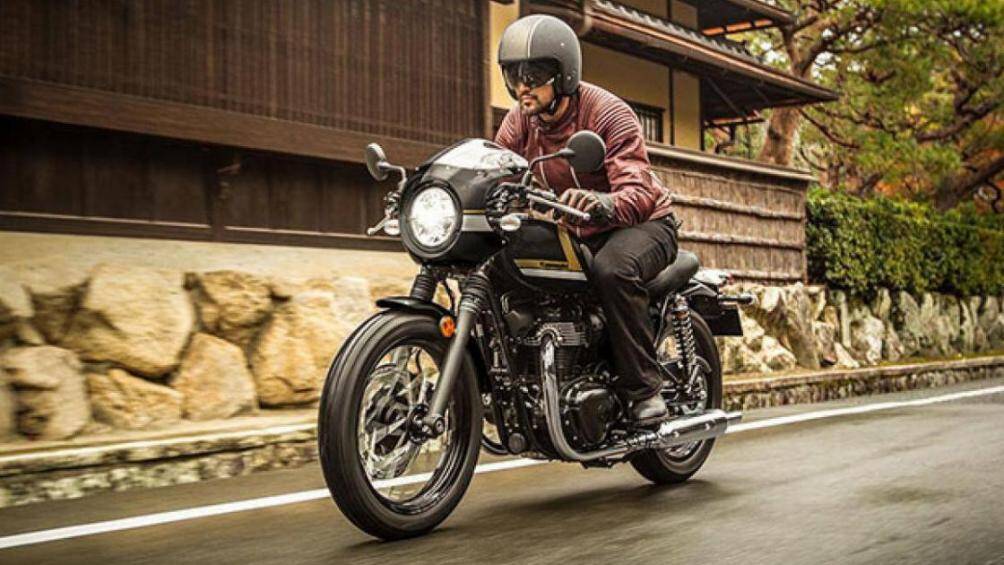 2. Kawasaki W800 2022 (giá khởi điểm: 9.199 USD)