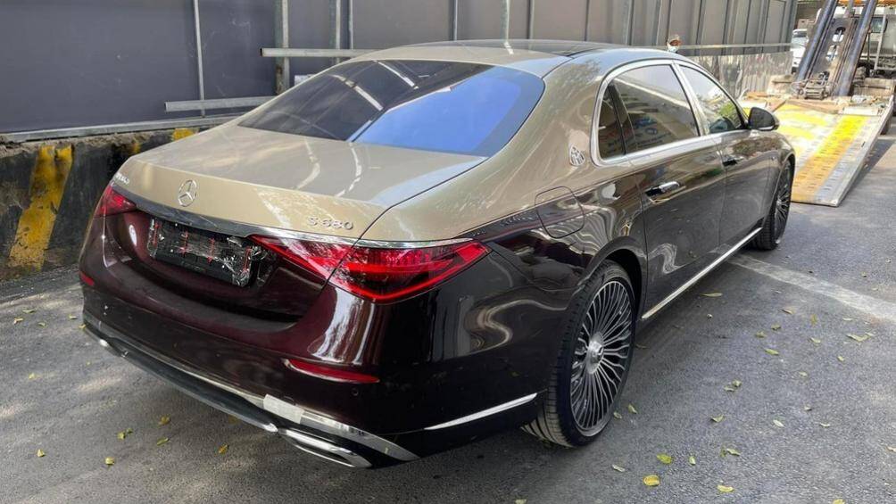 Chỉ biết rằng, với trang bị đầy đủ, giá xe Mercedes-Maybach S680 sẽ từ 18 tỷ đồng, chưa bao gồm chi phí lăn bánh
