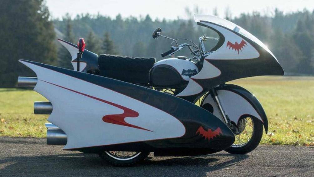 Chiếc Batcycle 1966 là một món đồ sưu tập giá trị đối với một người hâm mộ bộ phim Batman
