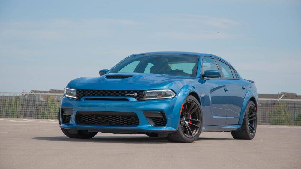 10. Dodge Charger Scat Pack (giá khởi điểm: 42.800 USD)