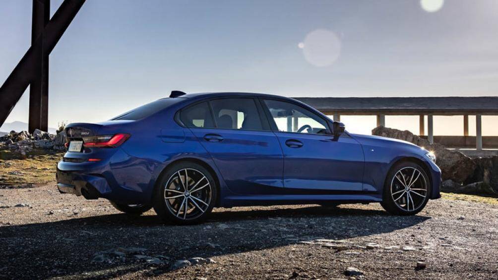 3. BMW 3 Series (doanh số: 283.904 chiếc chiếc)