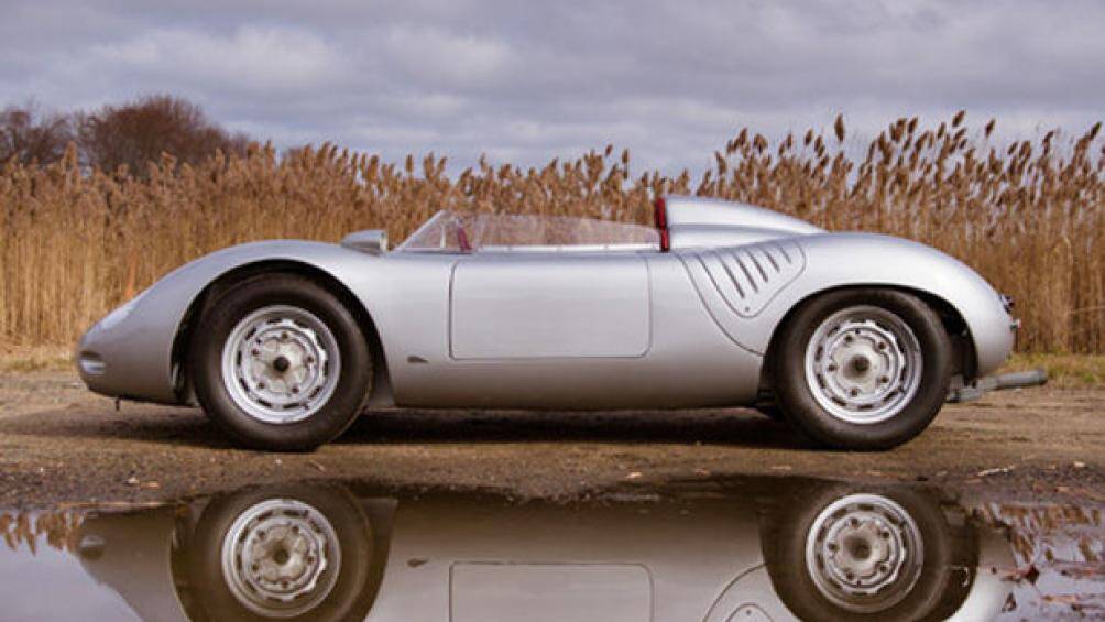 Được biết, một số người đam mê Porsche sẽ đặt giá từ 2,5 - 3,5 triệu USD để sở hữu siêu xe hàng hiếm này