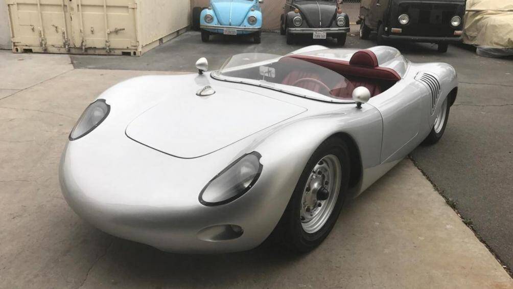 Đến khoảng năm 1970, chiếc 718 RSK đã đến bờ đông nước Mỹ và được mua lại bởi cha của một người gửi hàng