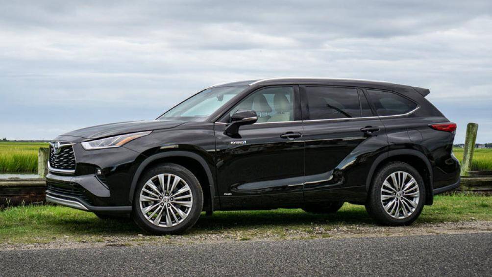 5. Toyota Highlander (doanh số: 412 nghìn chiếc)