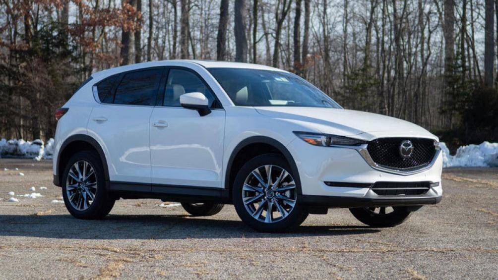 6. Mazda CX-5 (doanh số: 400 nghìn chiếc)