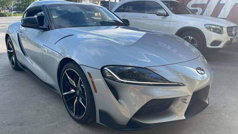 Đến nay chưa hiểu vì lý do gì mà chiếc xe Toyota GR Supra đầu tiên về Việt Nam lại rơi vào tình cảnh như vậy