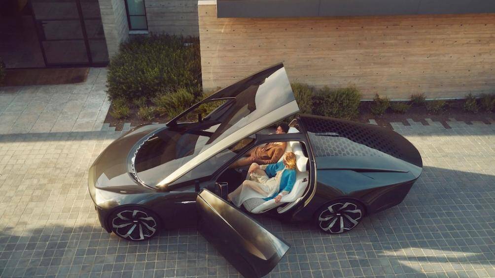 InnerSpace tập trung vào việc tạo nên một bầu không khí nhẹ nhàng, sang trọng và ấm cúng trong cabin đủ rộng cho 2 người